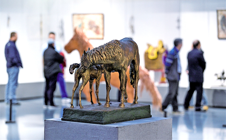 民间艺术绽芳华 　　